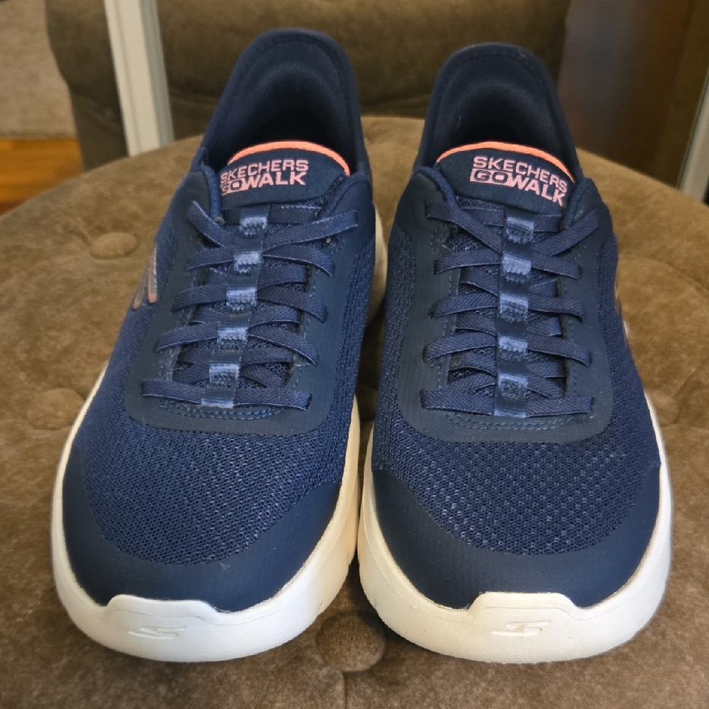 Skechers Men's Navy and White Go Walk Sneakers